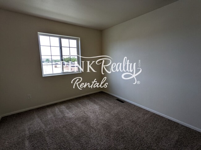 Building Photo - 4853 Pearl Kite View