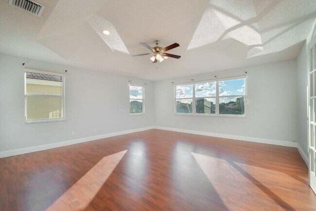 Building Photo - 7227 Chesapeake Cir