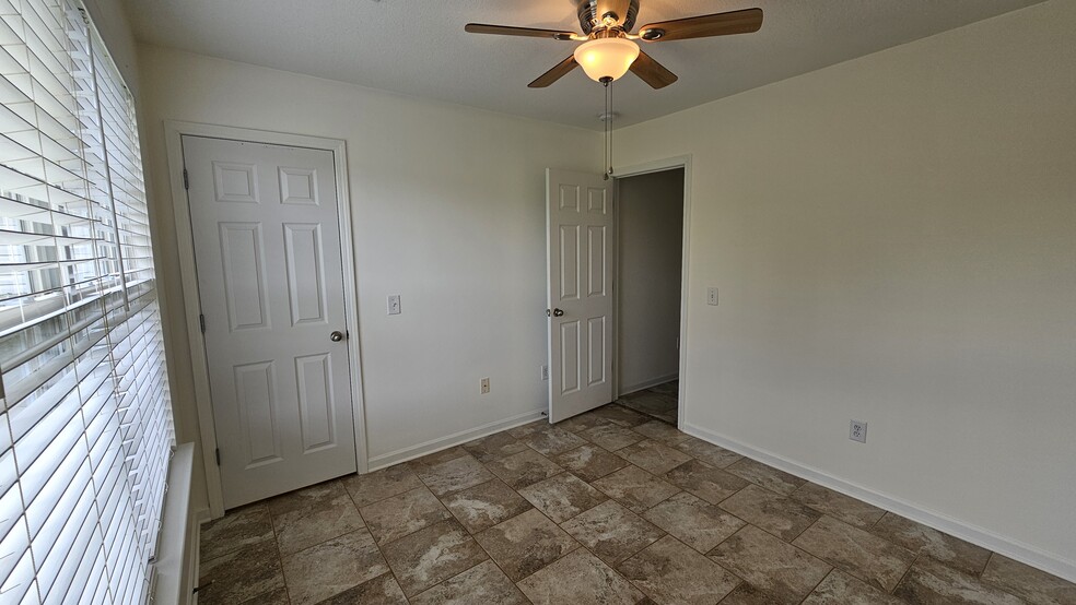 Building Photo - 203 Turkey Trot Rd