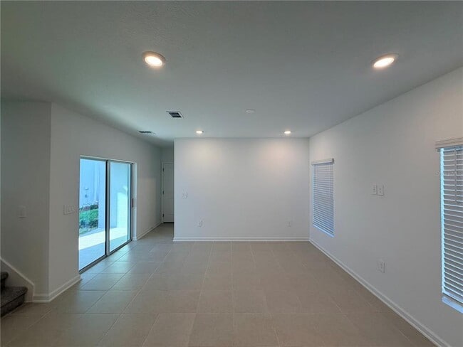 Building Photo - 7420 OLIVEWOOD Ave