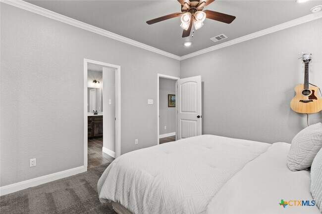 Building Photo - 1614 Flatland Trl
