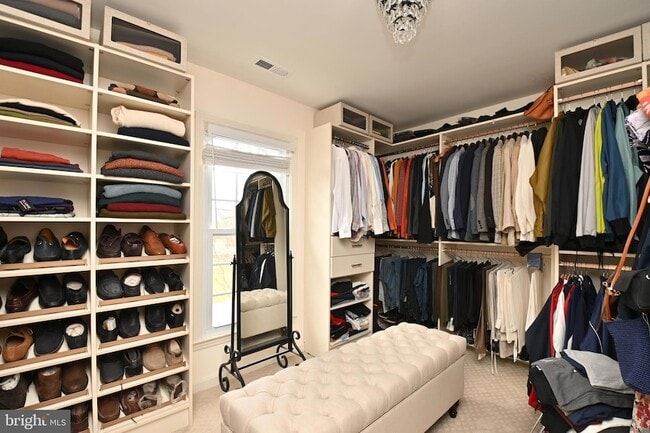 Building Photo - 6431 Forest Rd