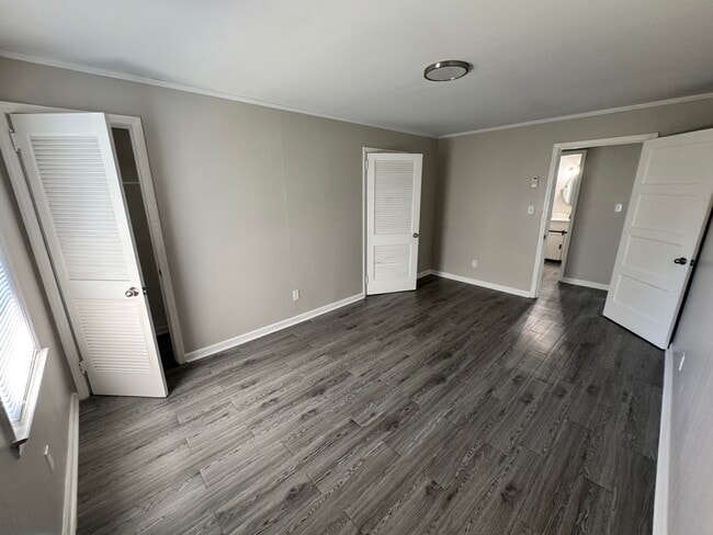 Building Photo - 222 Reynolds St