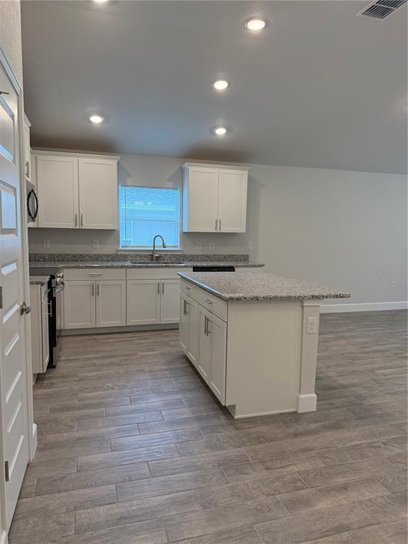 Building Photo - 7625 SW 180th Cir