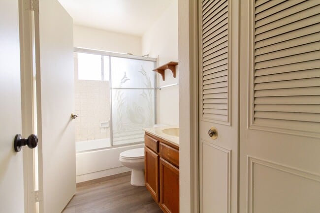 Building Photo - Check Out This Charming 2-Bed Gem with Private Pool