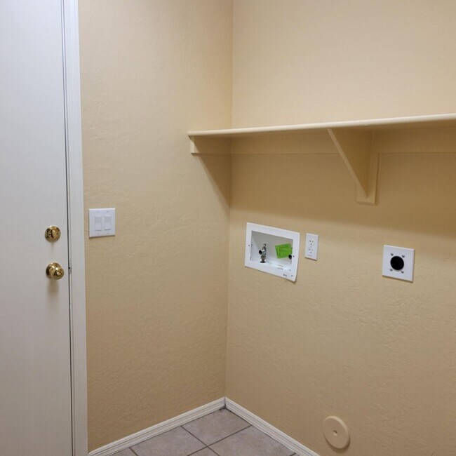 Building Photo - Four bedroom in Ashton Ranch