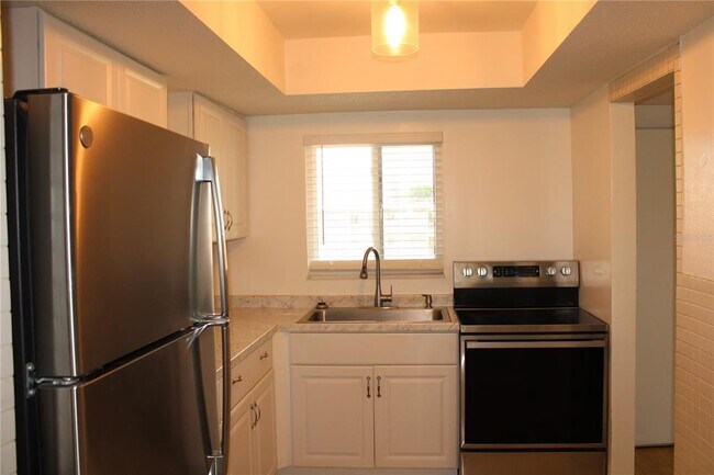Building Photo - 4204 Heron Way