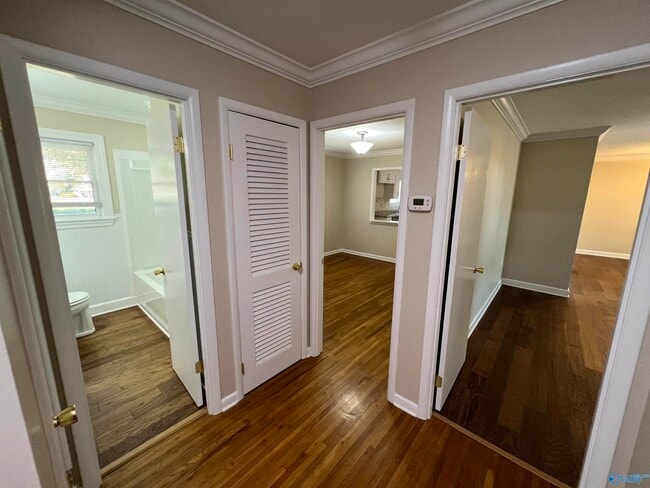 Building Photo - 23095 Kennedy Rd