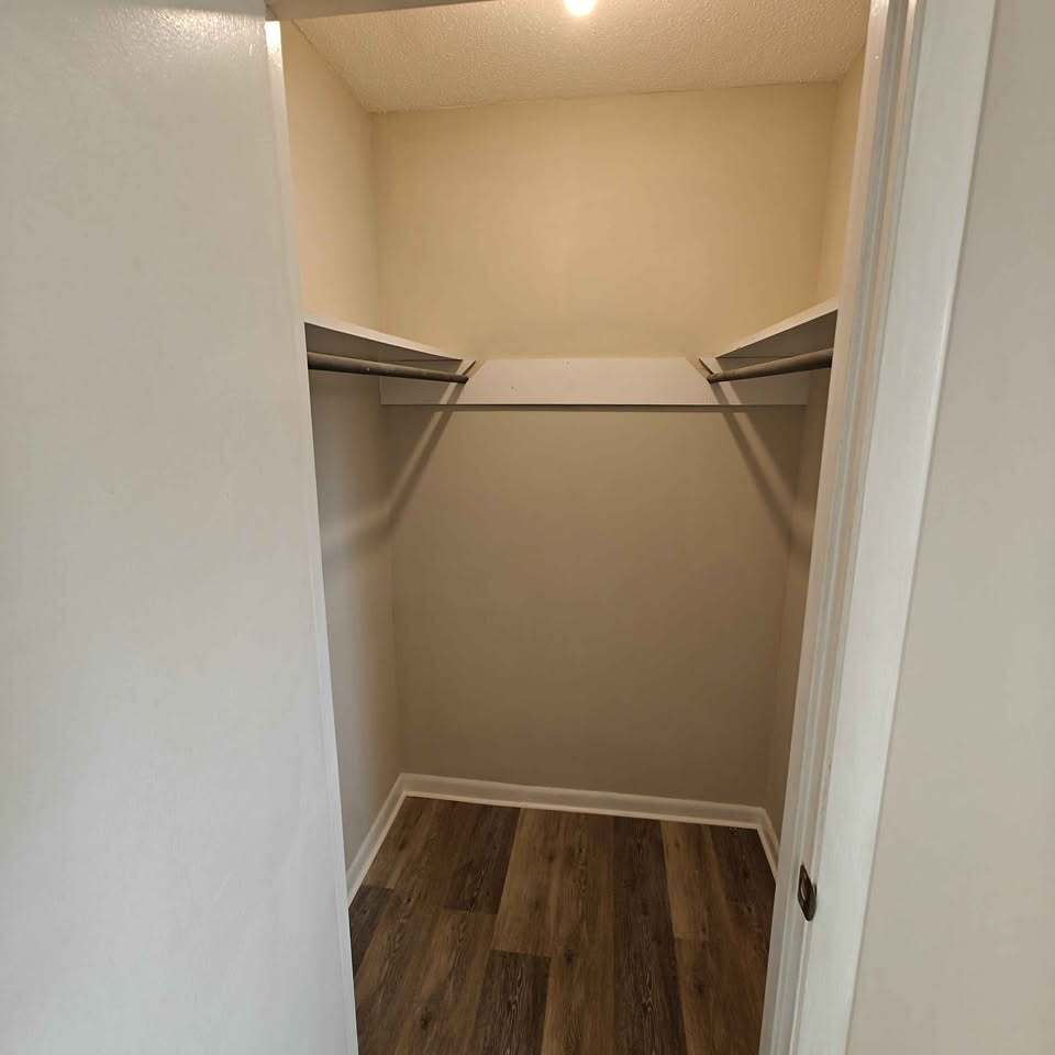 Building Photo - 4001 Lara Ln