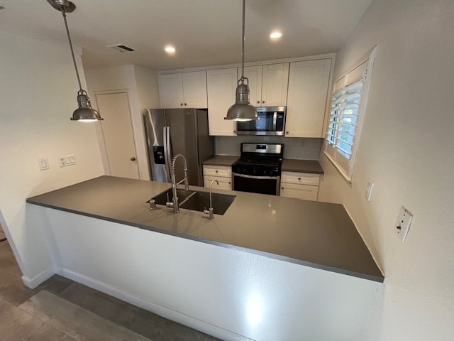 Building Photo - 28850 Conejo View Dr