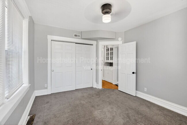 Building Photo - 3923 Miami St