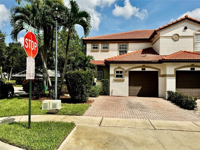 Building Photo - 9763 Darlington Pl