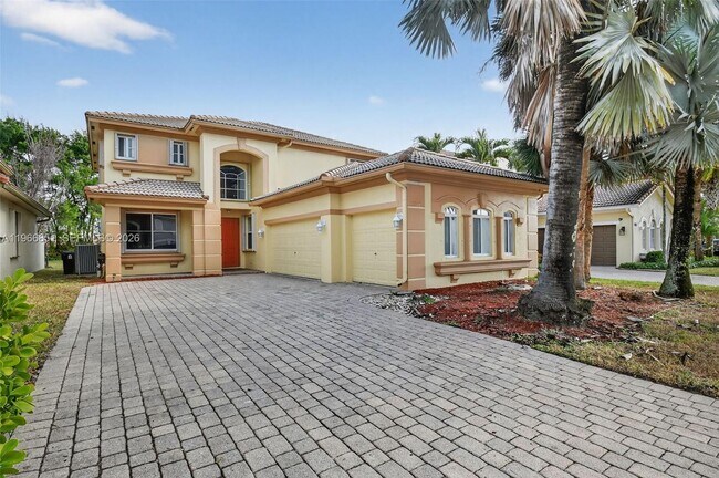 Building Photo - 9041 Silver Glen Way