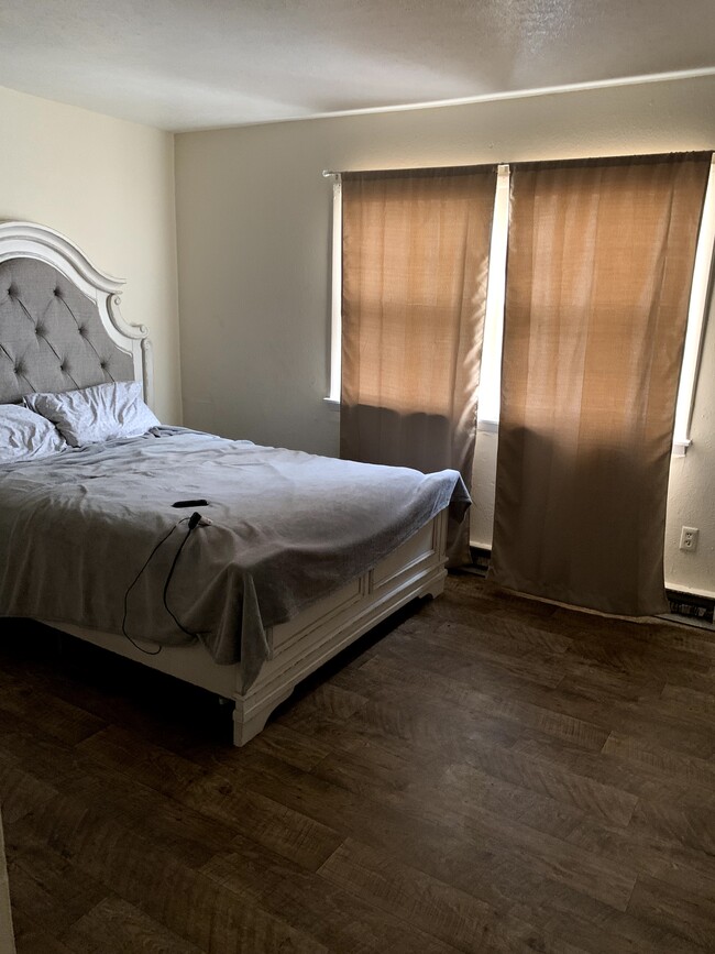 Building Photo - Oakwood Residences