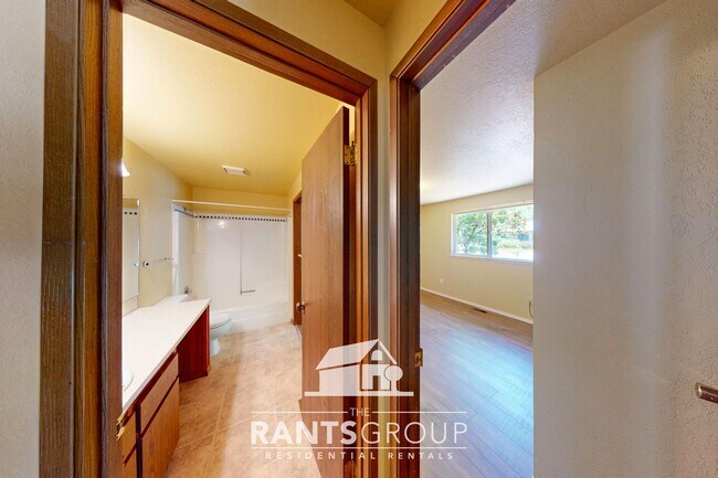 Building Photo - 174