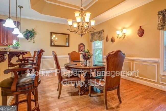 Building Photo - 682 E Mourning Dove Ct