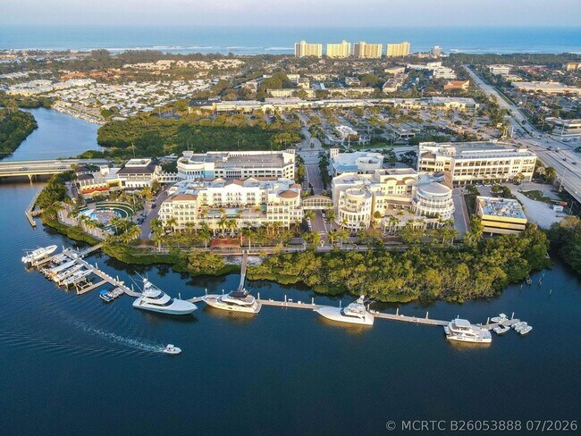 Building Photo - 300 N Hwy A1A