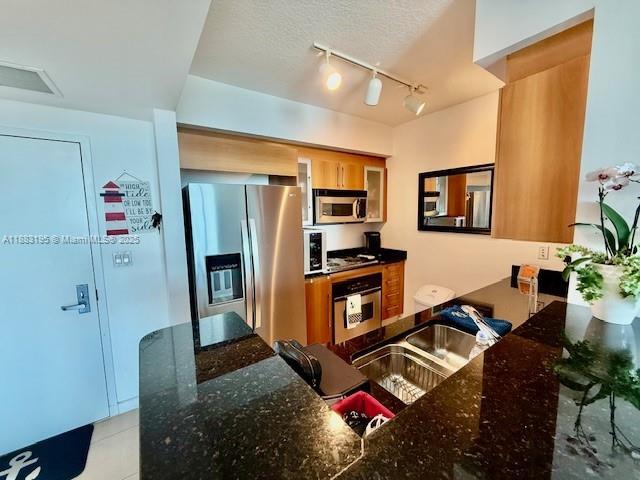 Building Photo - 325 S Biscayne Blvd