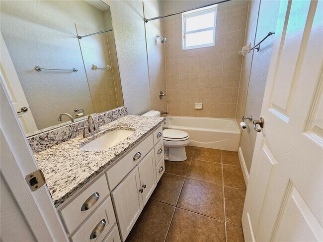 Building Photo - 1930 Saddlewood Ct