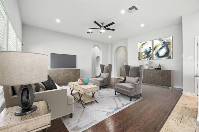 Building Photo - 140 W Highfield St