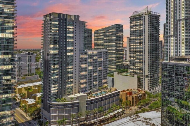Building Photo - 1250 S Miami Ave