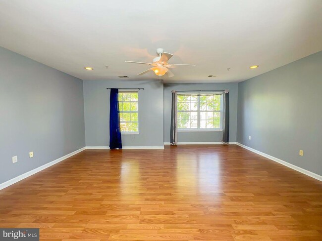 Building Photo - 1632 Briarview Ct