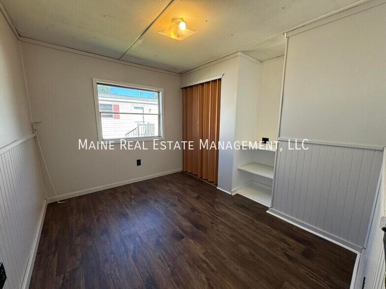 Building Photo - 10 Goodwin Lp