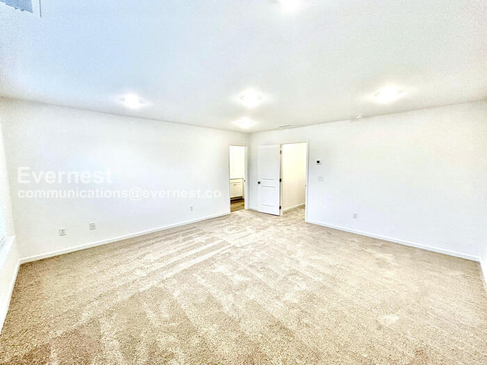 Building Photo - 4285 Marsha St