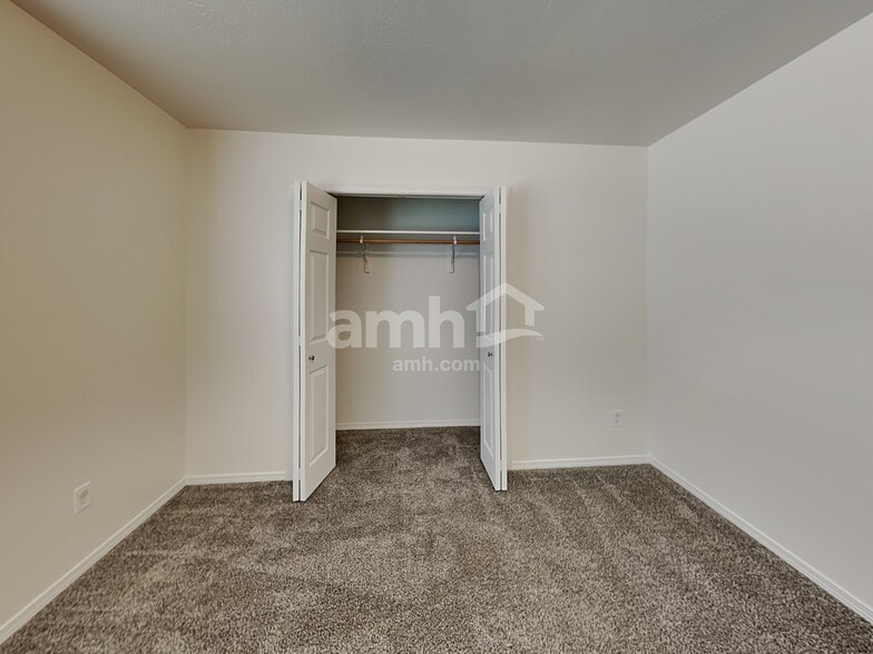 Building Photo - 19637 Cumberland Way