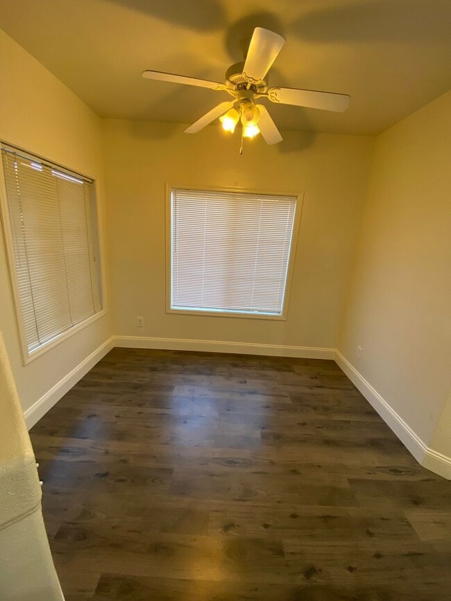 Building Photo - AMERICANA Property Mgmt - 1 Bedroom Condo ...