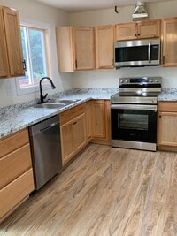 Building Photo - 6900