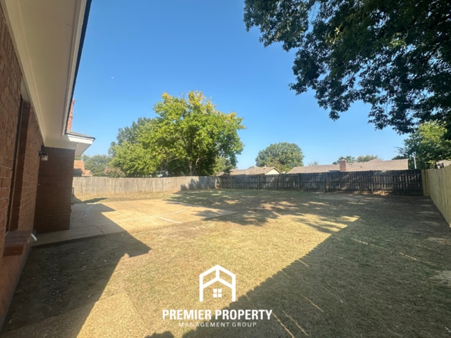 Building Photo - 6602 Beaverlodge Dr