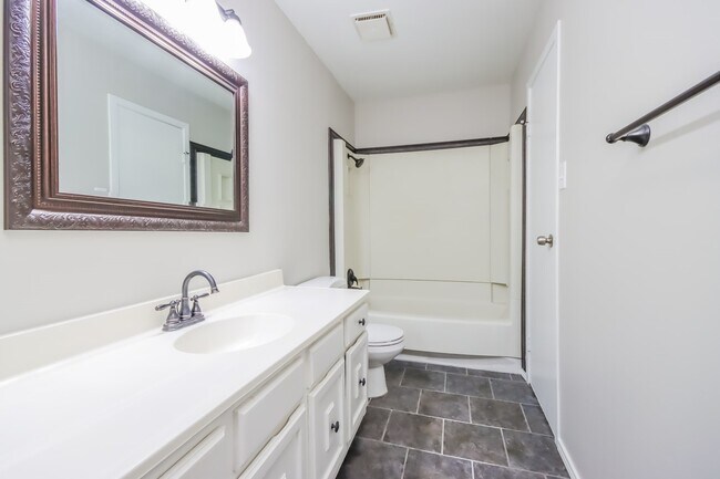 Building Photo - 103 Maple Branch St