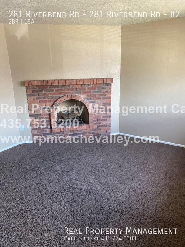 Building Photo - 281 Riverbend Rd