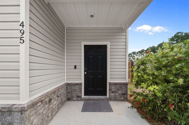 Building Photo - 495 Gov Treutlen Cir