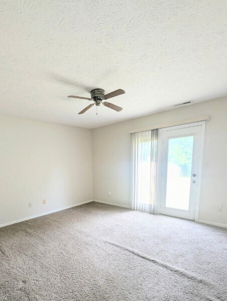 Building Photo - 278 Longfellow Ln