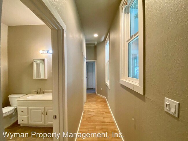 Building Photo - 1415 Brown St