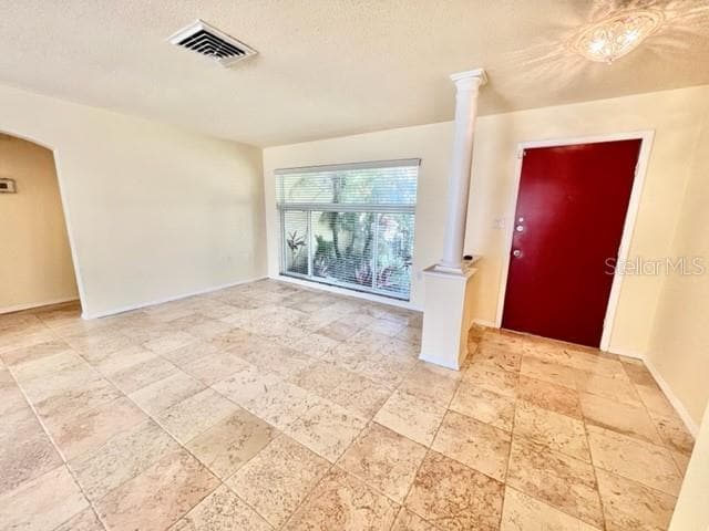 Building Photo - 9611 Towanda Ln