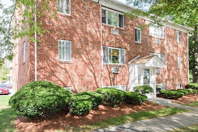 Building Photo - 133 Winthrop St