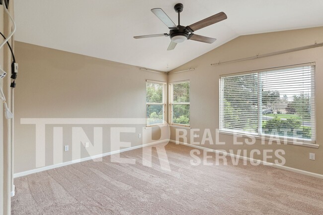 Building Photo - Spacious and Modern 4 Bedroom Elk Grove Ho...