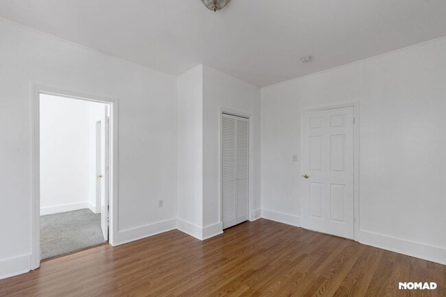 Building Photo - Spacious 4BR Apartment in Newark