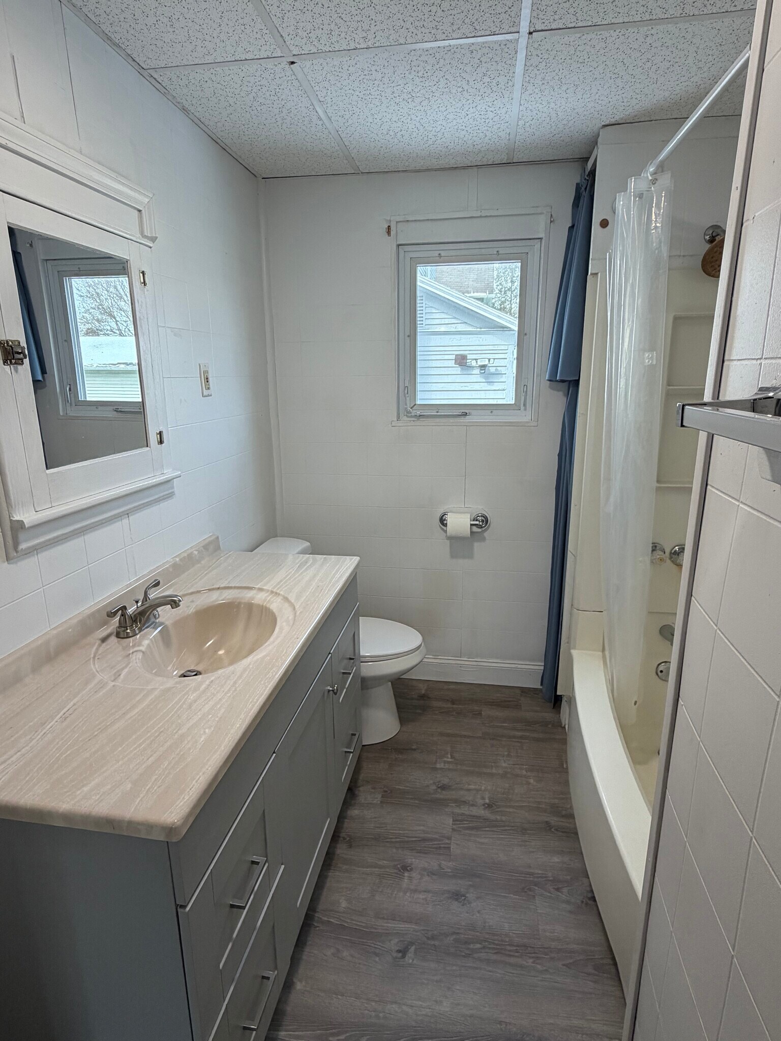 Building Photo - 44 Lebanon Ave