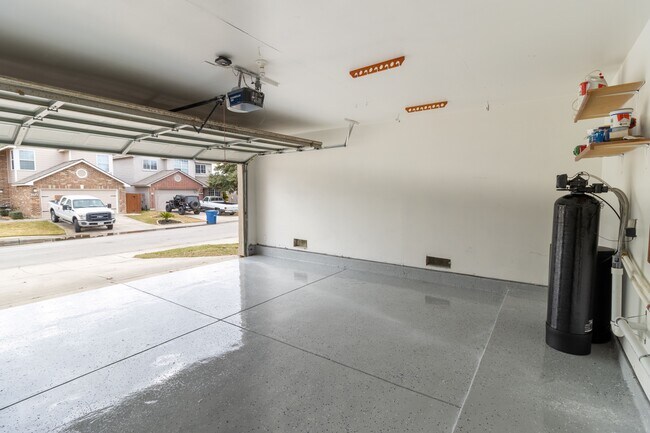 Building Photo - 11543 Wood Hbr