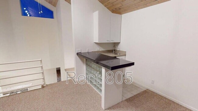 Building Photo - 5065 Sealane Way
