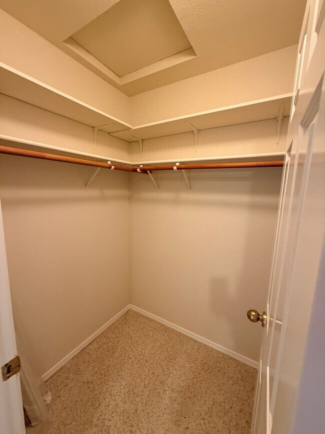 Building Photo - 3056 Alpine Creek Rd