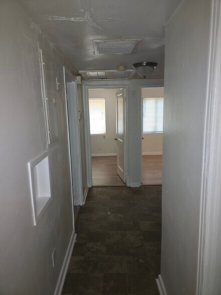 Hallway to bedrooms - 43 W 41st St