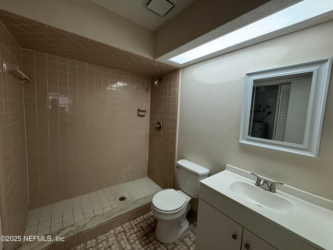 Building Photo - 4255 Windergate Dr