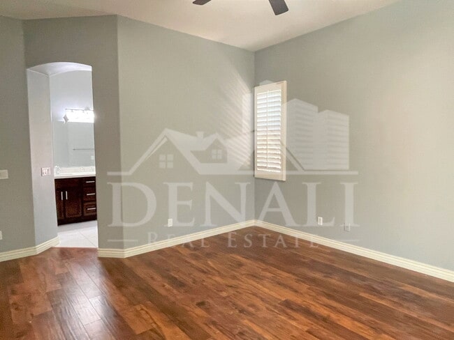 Building Photo - 4523 E Swilling Rd