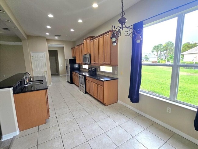 Building Photo - 3637 Summerwind Cir
