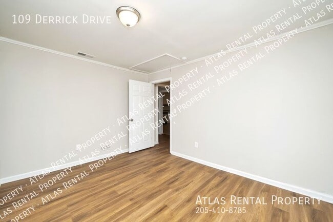 Building Photo - 109 Derrick Dr